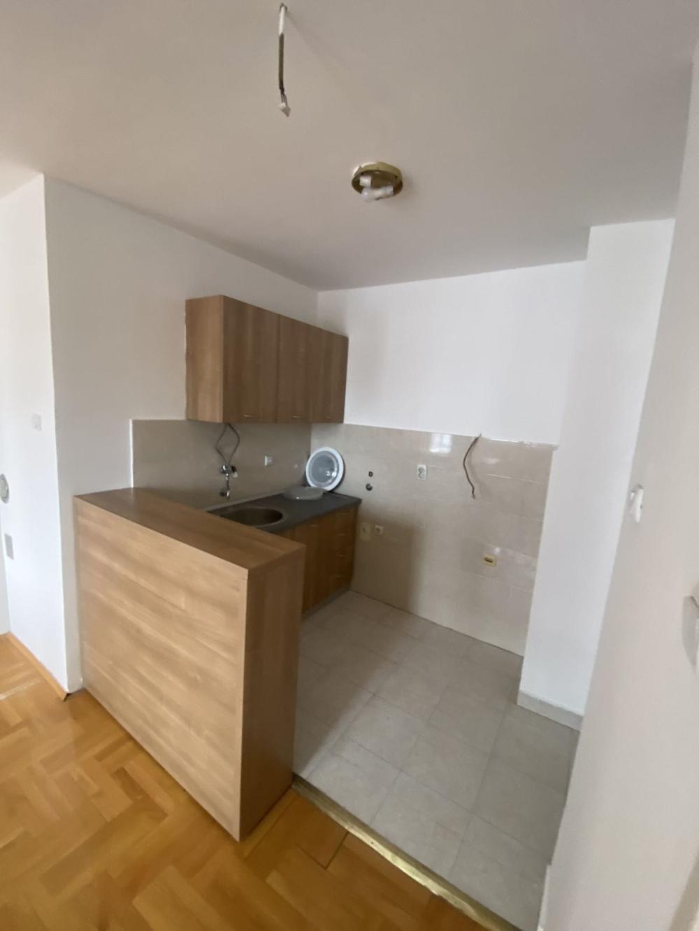 Slika 2 - U blizini keja i Doma zdravlja, Dvoiposoban stan za izdavanje, 73m2, 400€